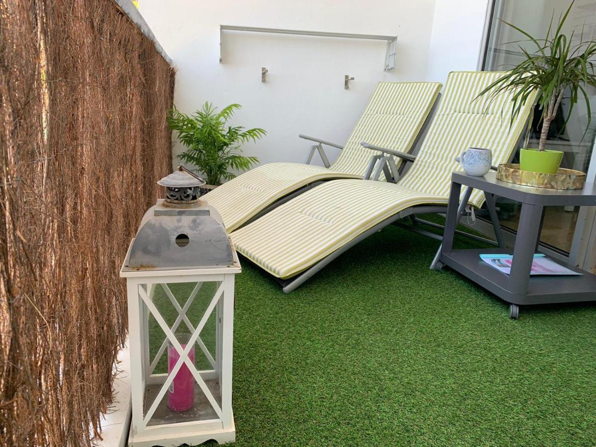 Modern Studio On The Beach กาโกรอนเต ภายนอก รูปภาพ